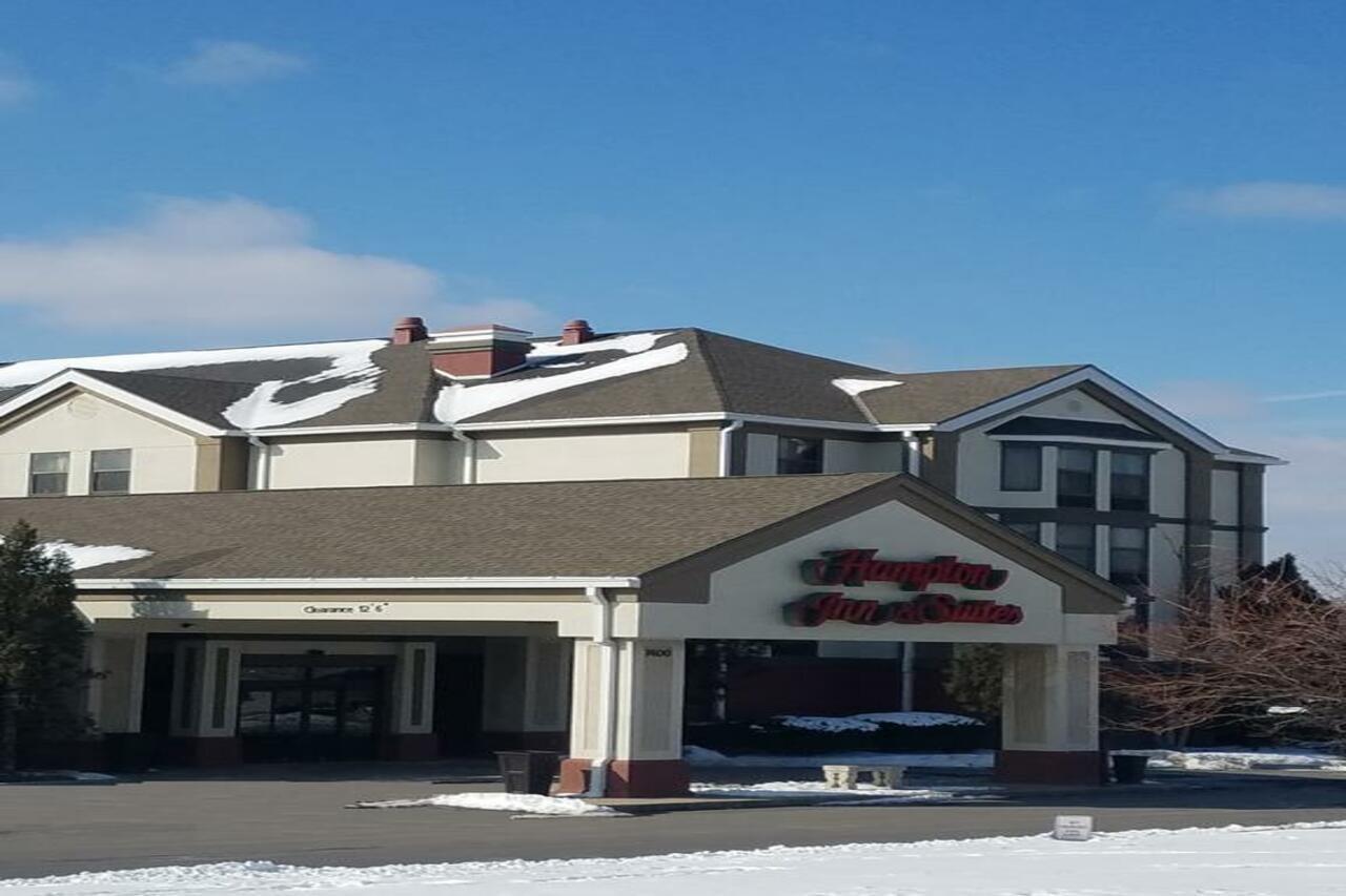 Hampton Inn & Suites Kansas City-Merriam Экстерьер фото