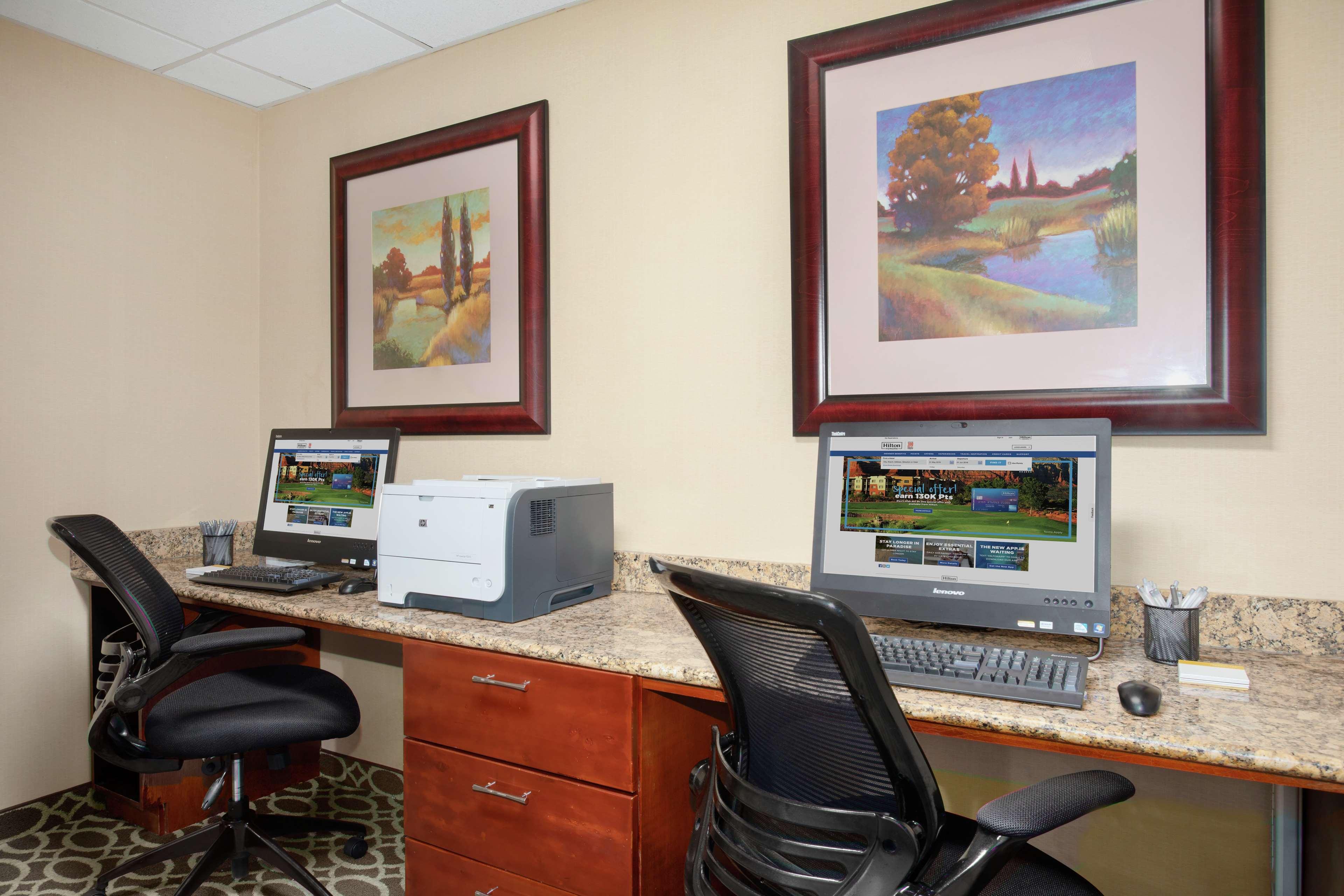 Hampton Inn & Suites Kansas City-Merriam Экстерьер фото